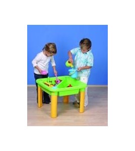 Stolík pre hry s pieskom a vodou
