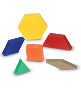 Geometrické tvary z plastu